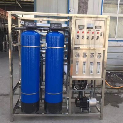 Équipement de traitement de l'eau par osmose inverse à un stade de 2 tonnes pour la purification de l'eau