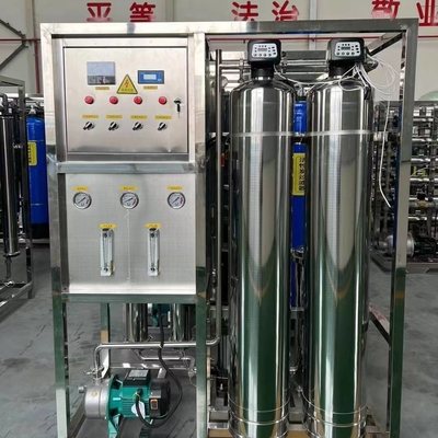 Machine de traitement de l'eau par osmose inverse de 2 L/heure Structure compacte à un seul étage