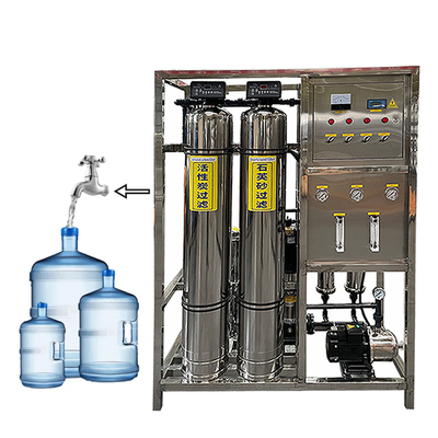 Système de purification de l'eau sous-marine entièrement automatique pour le traitement des filtres de forage industriel avec usine RO et UV pour la boisson pure